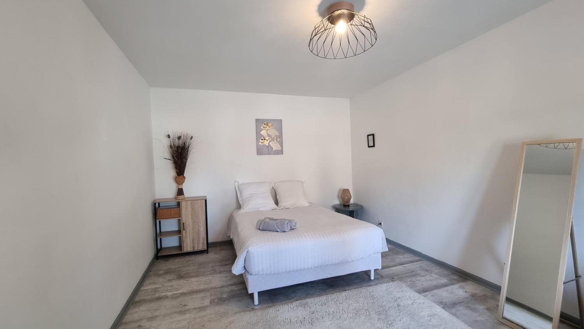T2 Centre Renove 40 M2 Confort ! Charleville-Mezieres Exterior photo